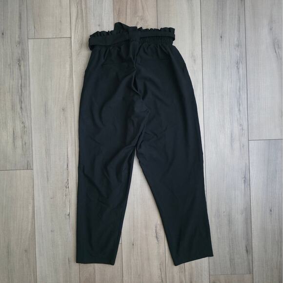 Albion Jetsetter Paperbag Bow Belt Crop Black Pants Women Sz M - Picture 6 of 10